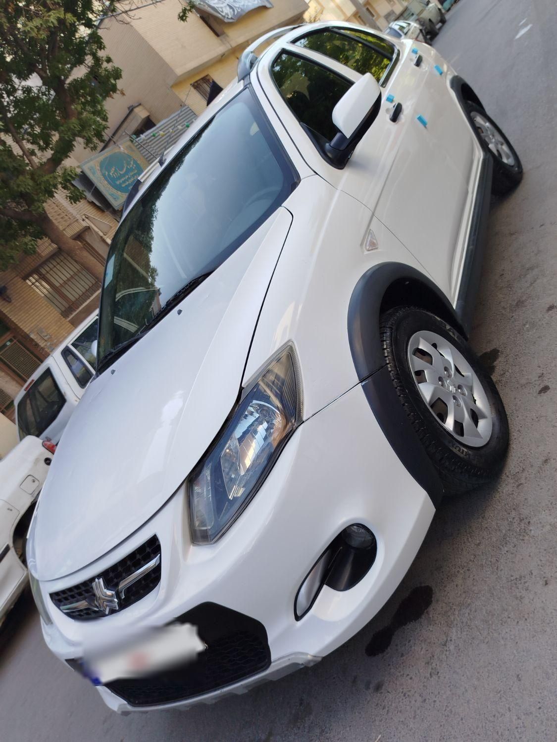 خودرو کوییک، معمولی آگهی ann_19487276