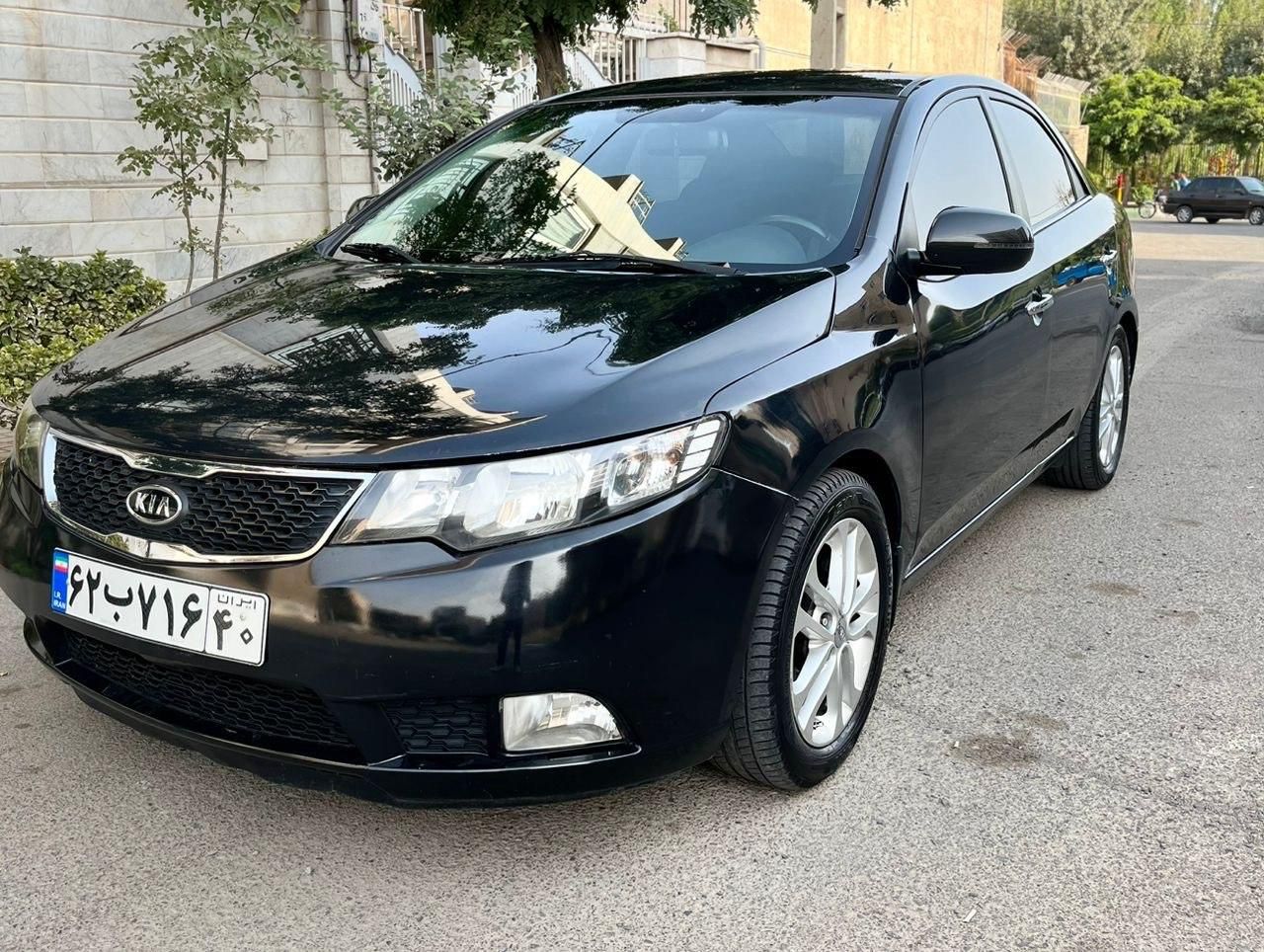 خودرو کیا، سراتو مونتاژ آگهی ann_19487408