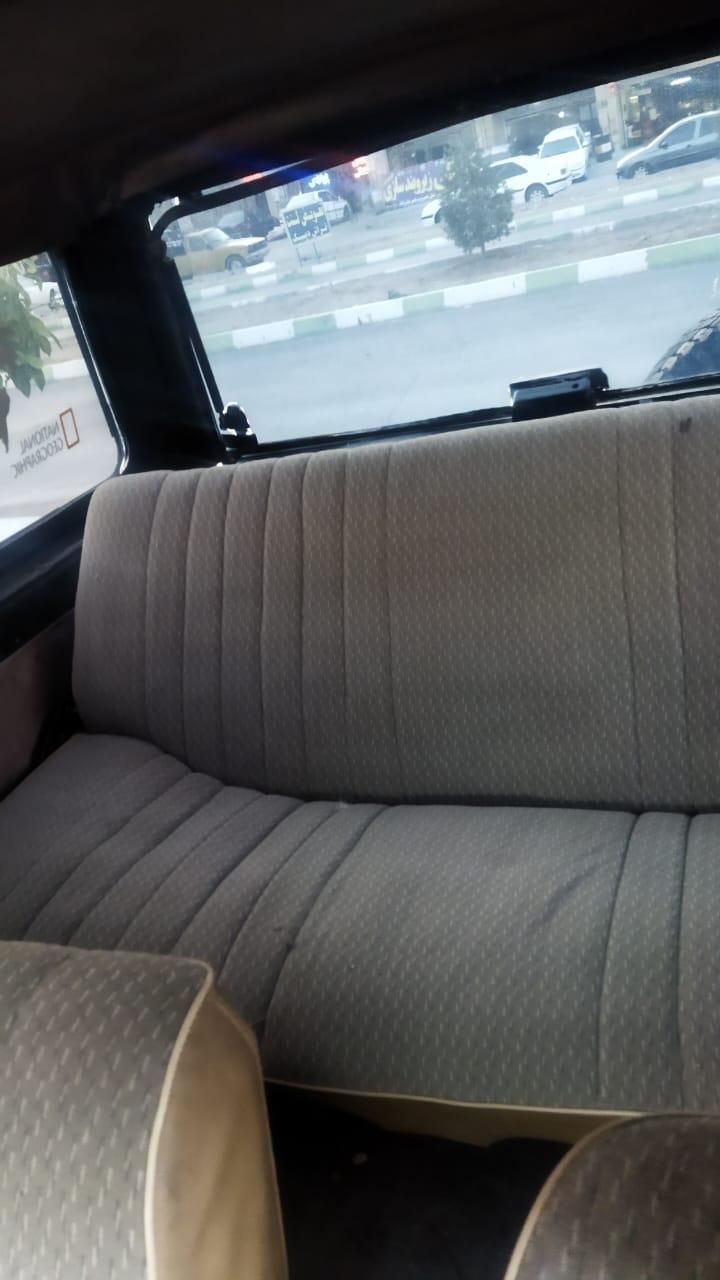 نیسان پاترول دو درب دنده‌ای - 1988