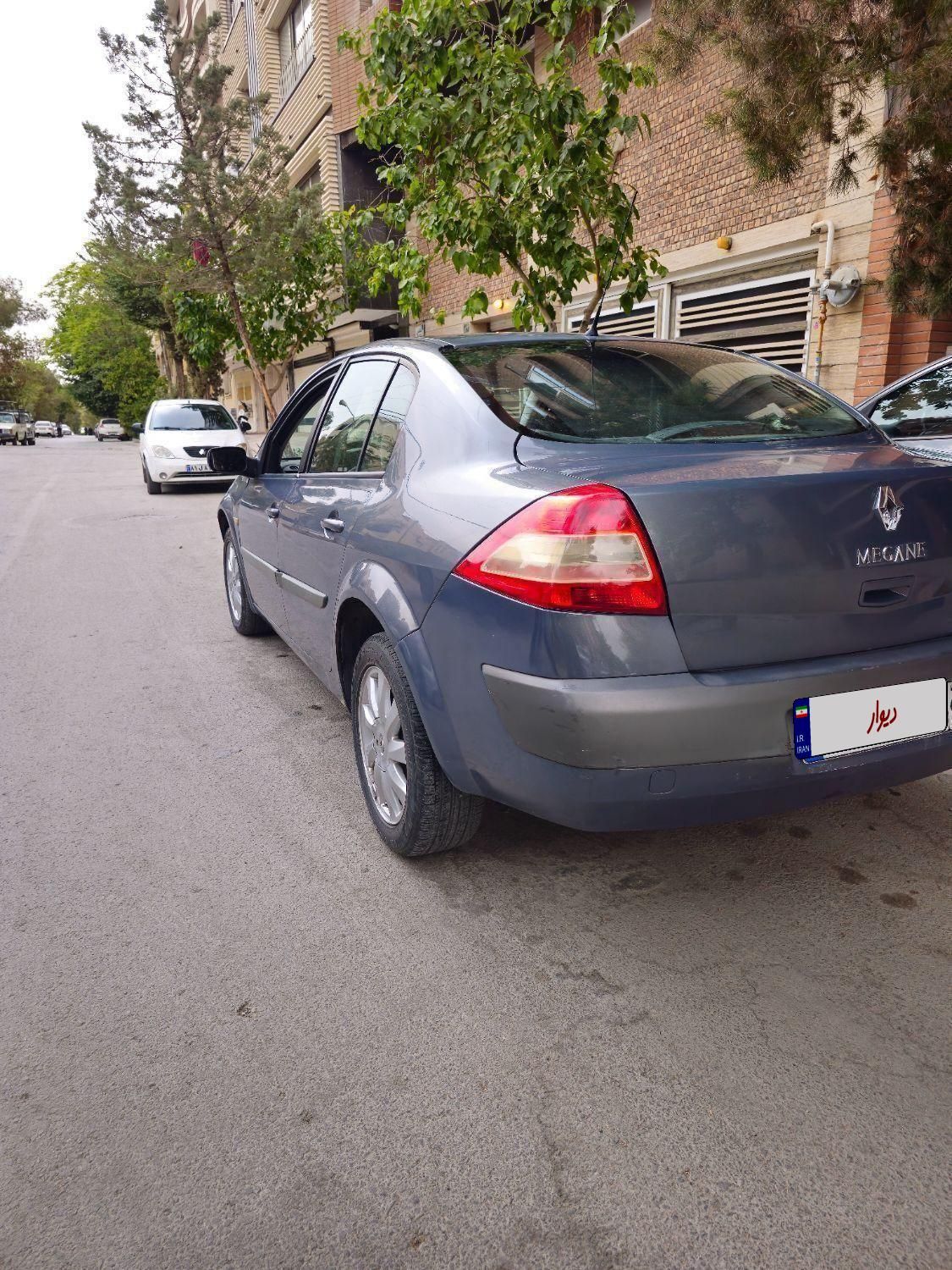 رنو مگان پارس خودرو 2000 - 1389