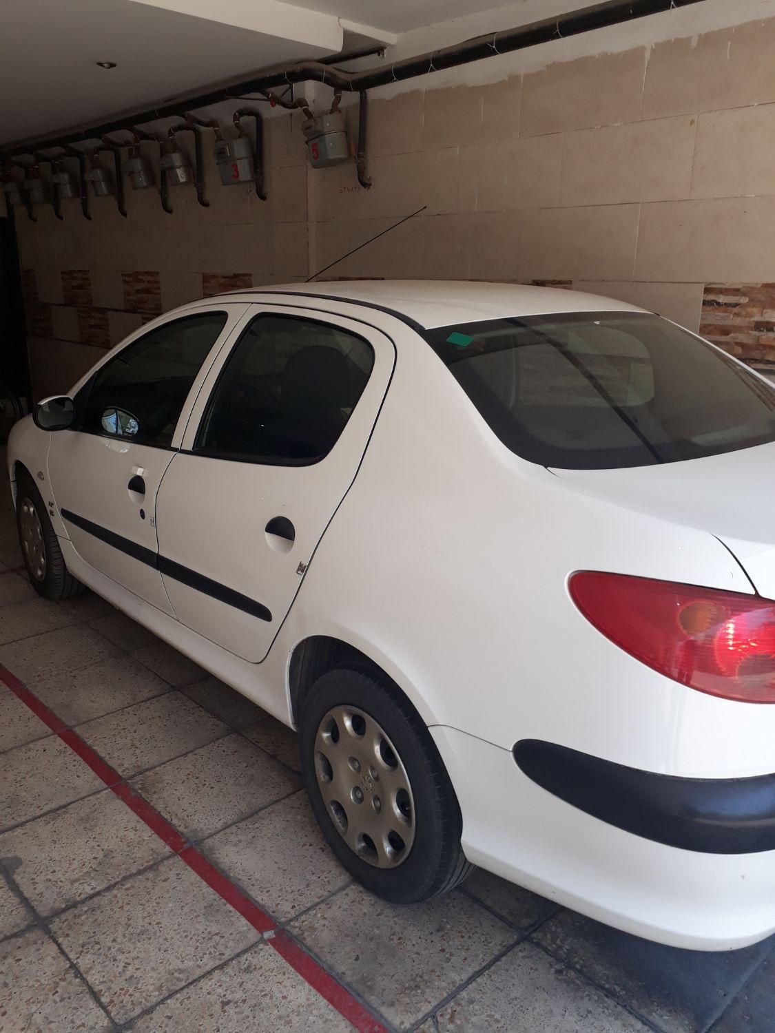 پژو ۲۰۶ صندوق دار v8 - 1395