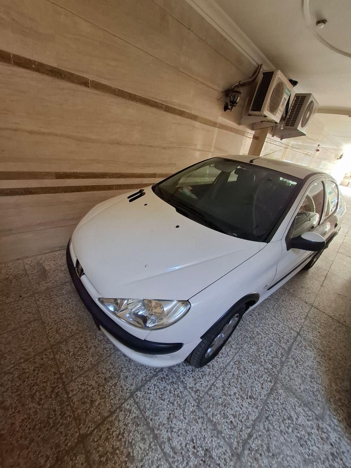پژو ۲۰۶ صندوق دار v8 - 1396
