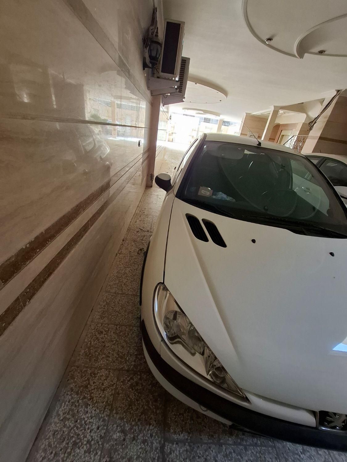 پژو ۲۰۶ صندوق دار v8 - 1396