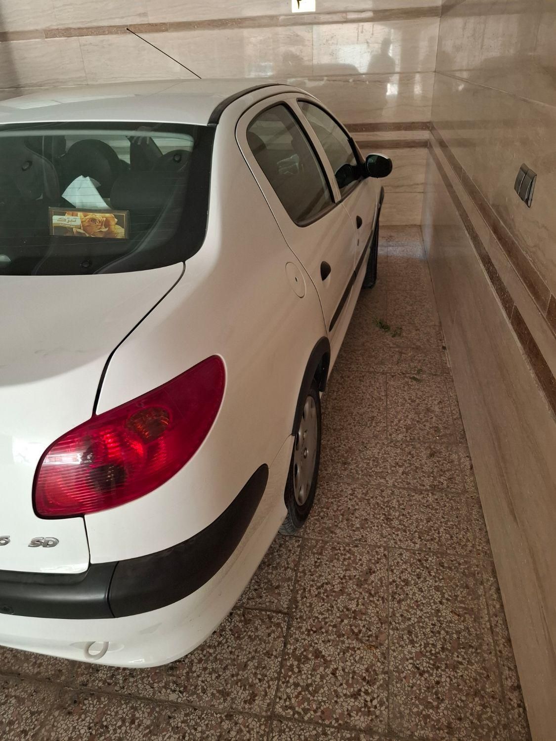پژو ۲۰۶ صندوق دار v8 - 1396