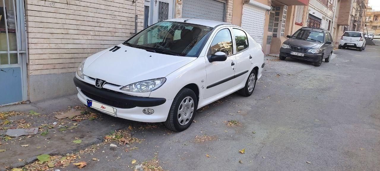 پژو ۲۰۶ صندوق دار v8 - 1396
