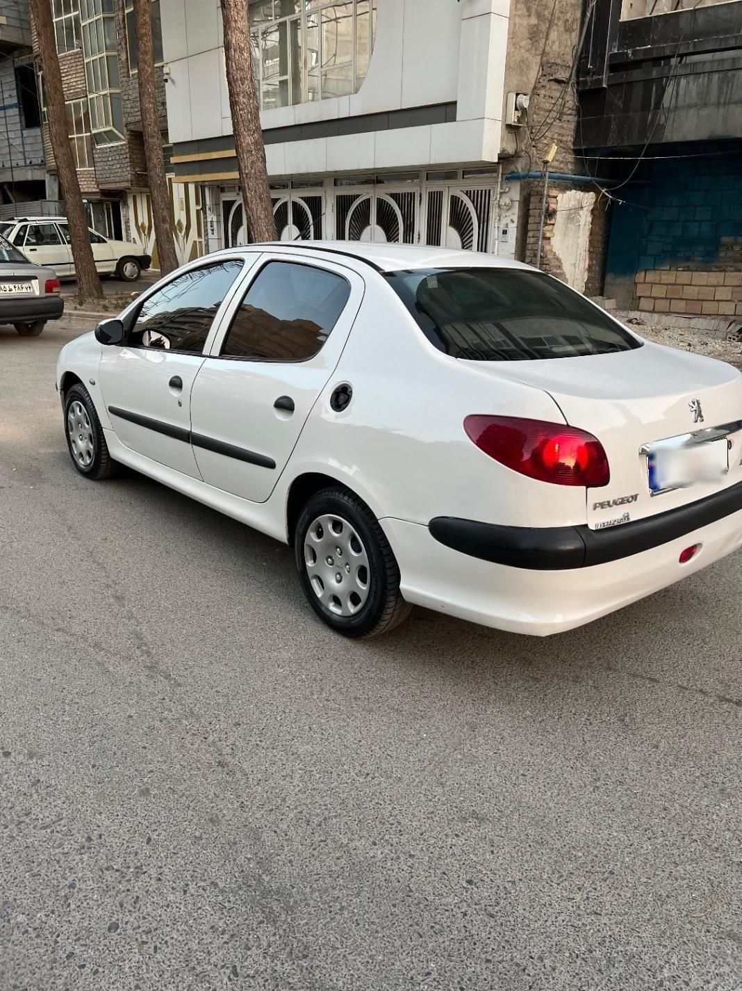 پژو ۲۰۶ صندوق دار v10 - 1387