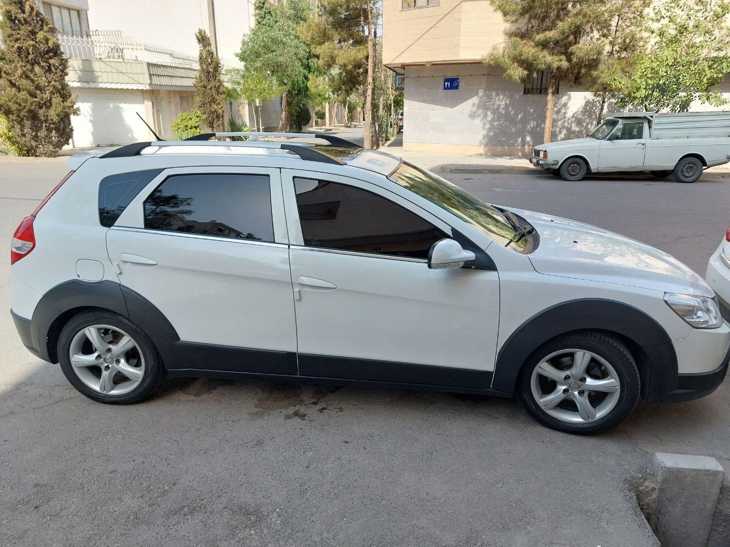 خودرو دانگ فنگ، H30 کراس آگهی ann_19488468