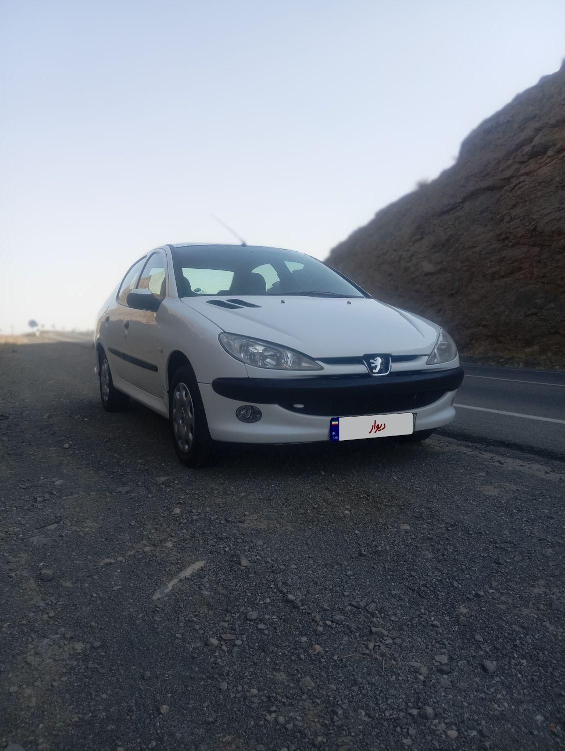 پژو ۲۰۶ صندوق دار v8 - 1396