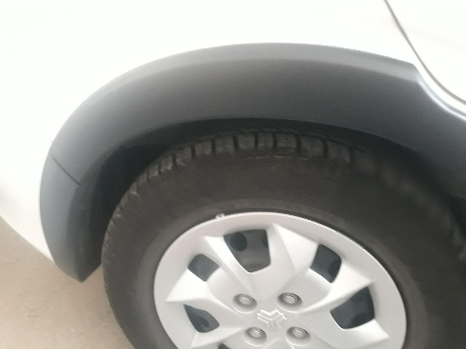 کوییک R دنده‌ای - 1402