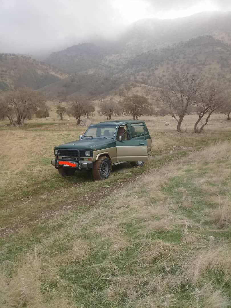 نیسان پاترول دو درب دنده‌ای - 1992