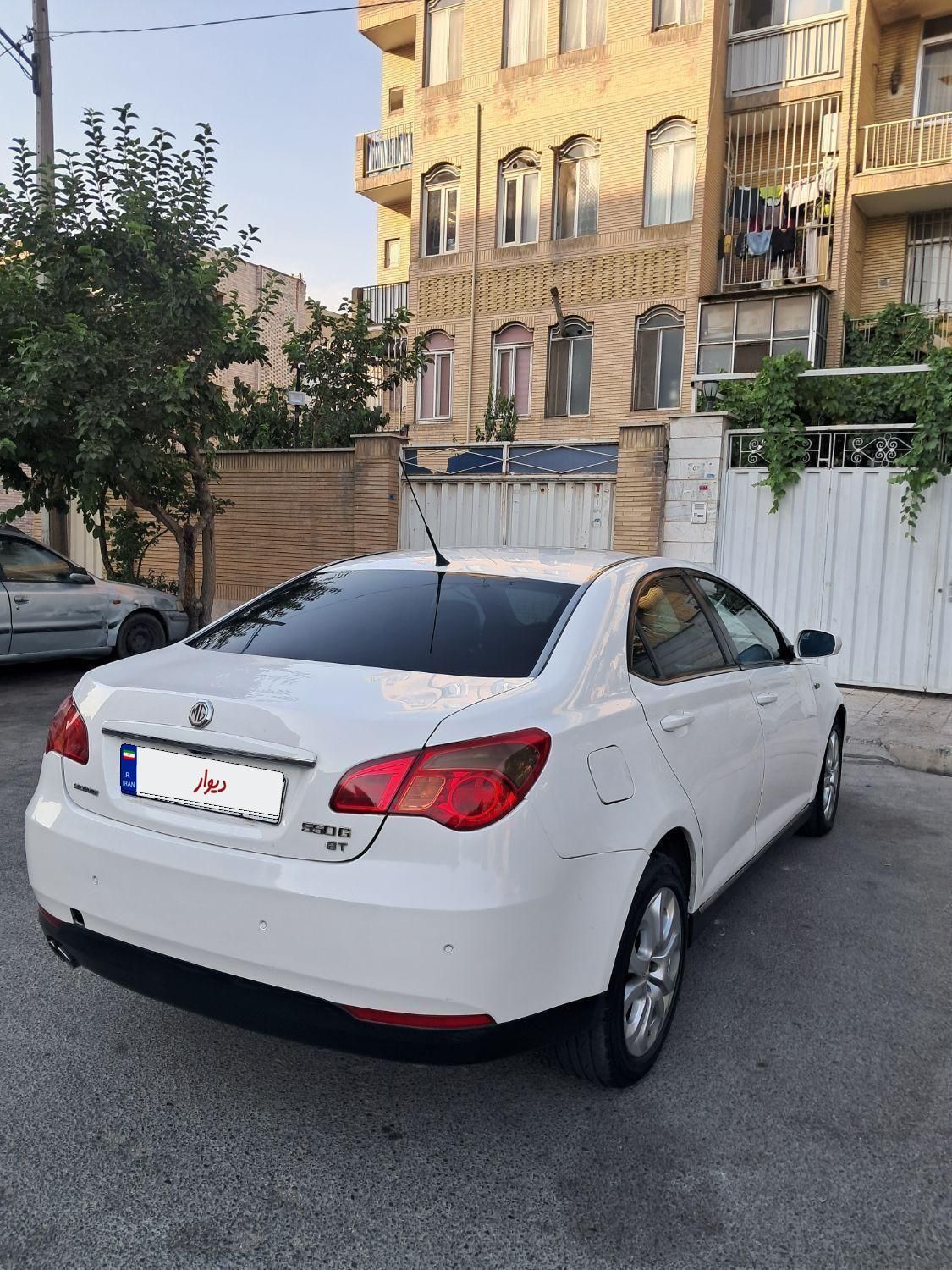 ام جی 550 اتوماتیک - 2010