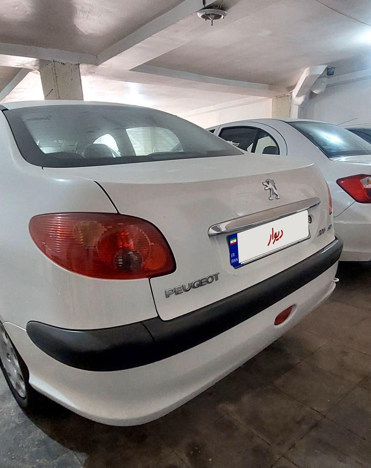 پژو ۲۰۶ صندوق دار v8 - 1392