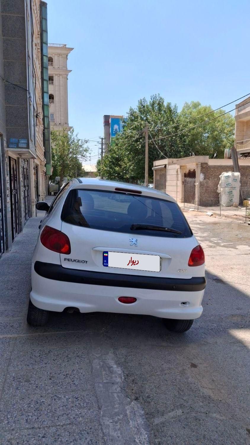 پژو 206 تیپ 3 - 1396
