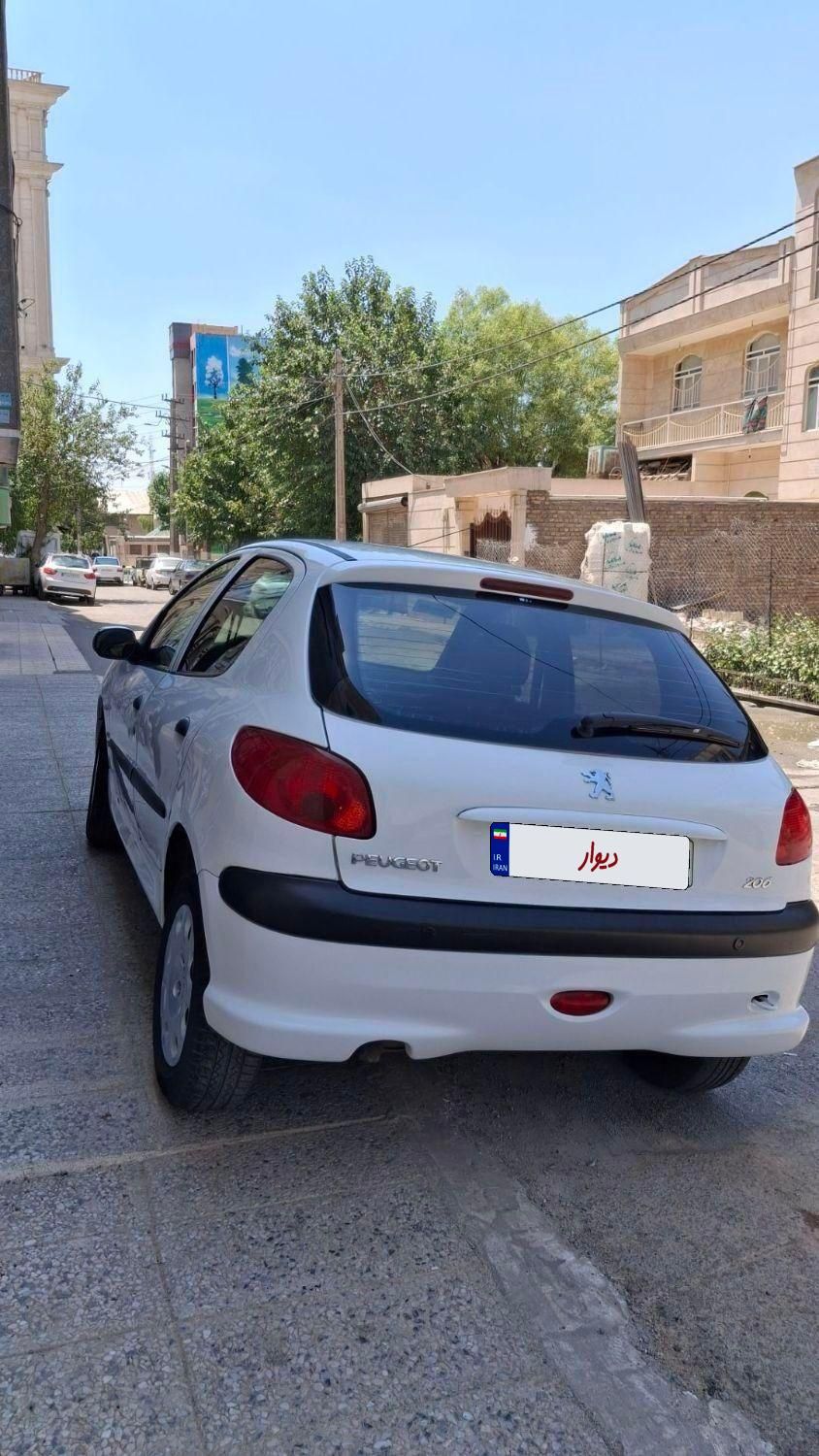 پژو 206 تیپ 3 - 1396