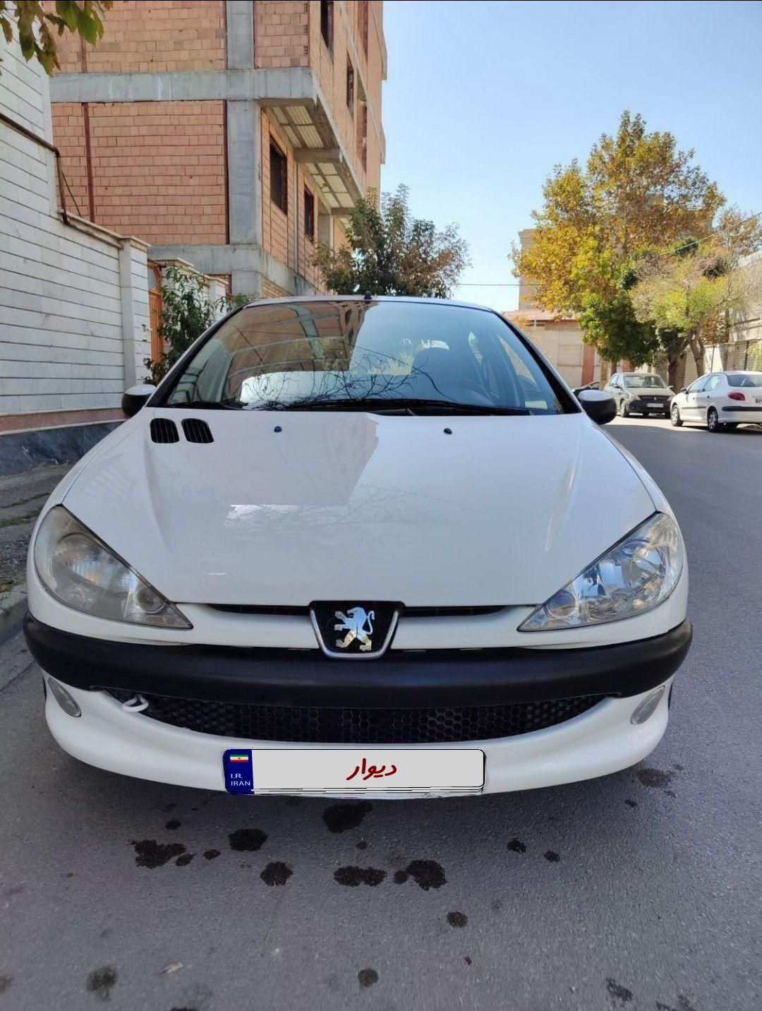پژو ۲۰۶ صندوق دار v8 - 1390