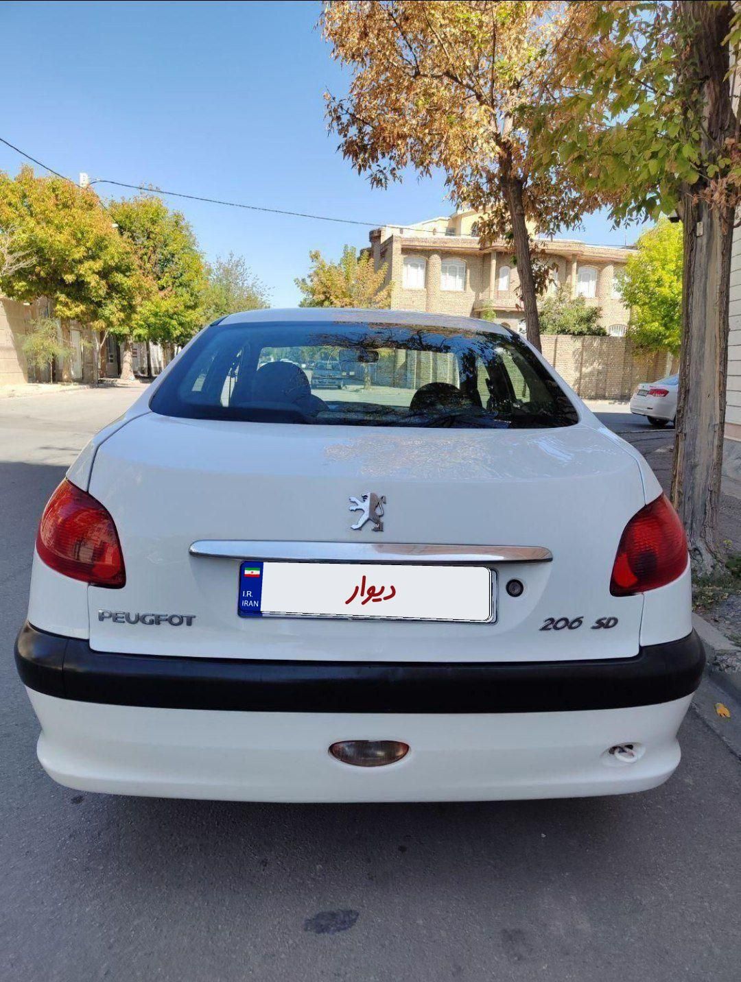 پژو ۲۰۶ صندوق دار v8 - 1390