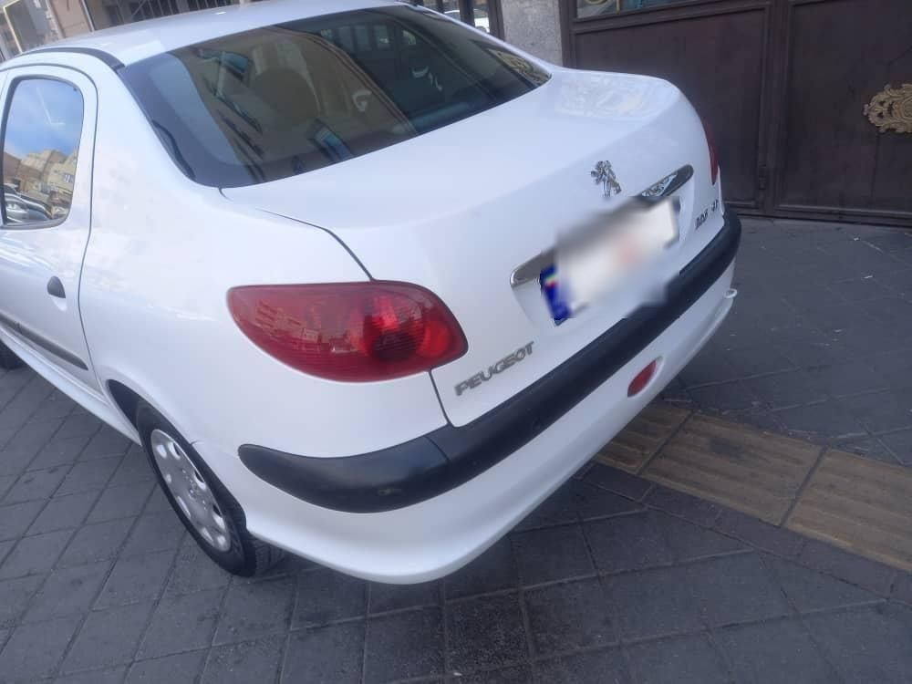 پژو ۲۰۶ صندوق دار v8 - 1397