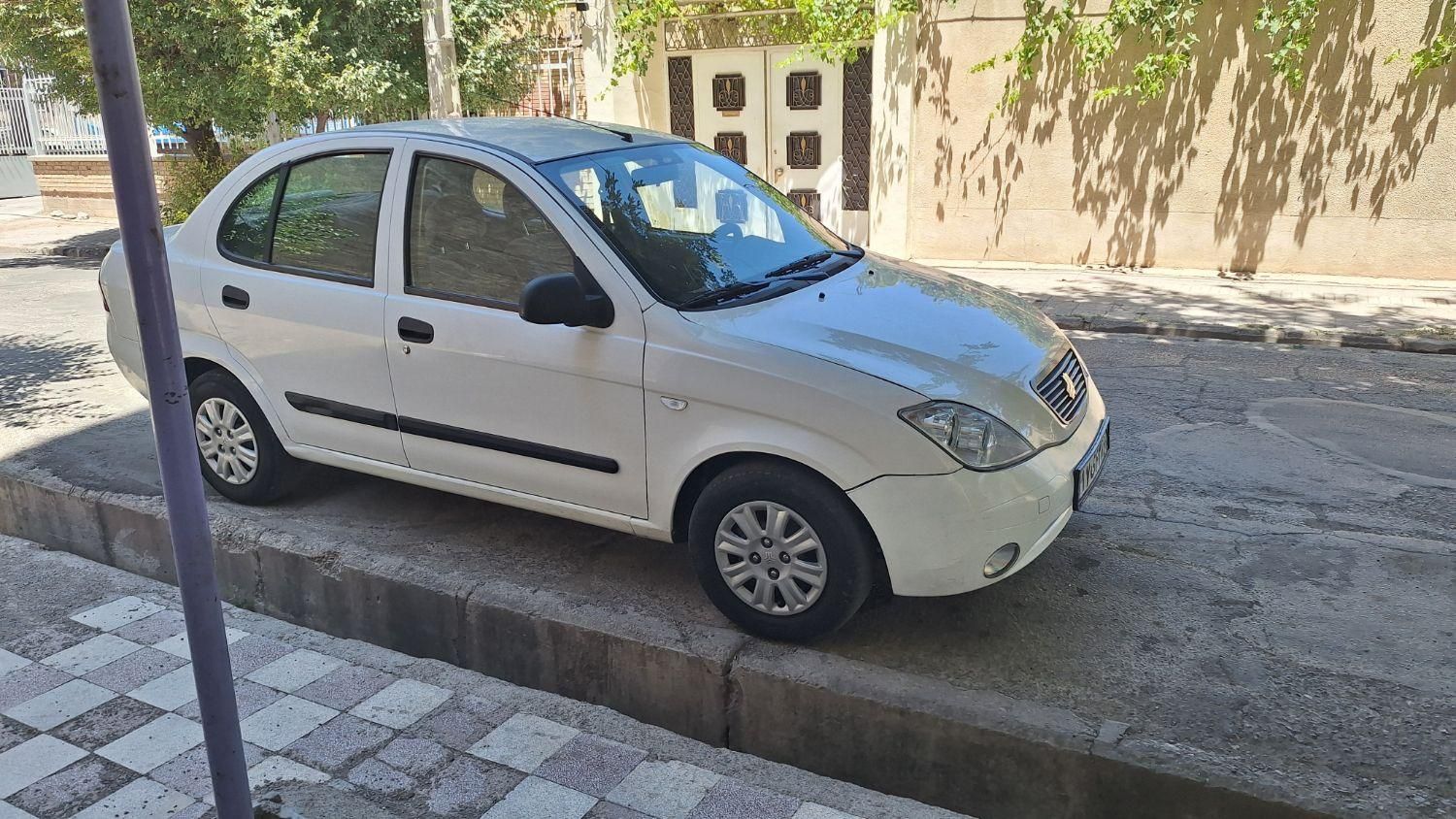تیبا صندوق دار SX - 1391