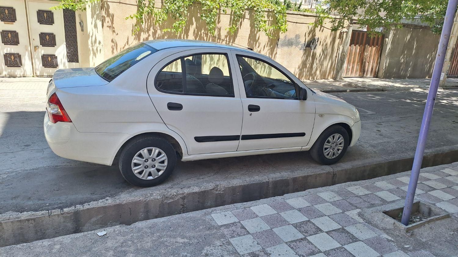 تیبا صندوق دار SX - 1391
