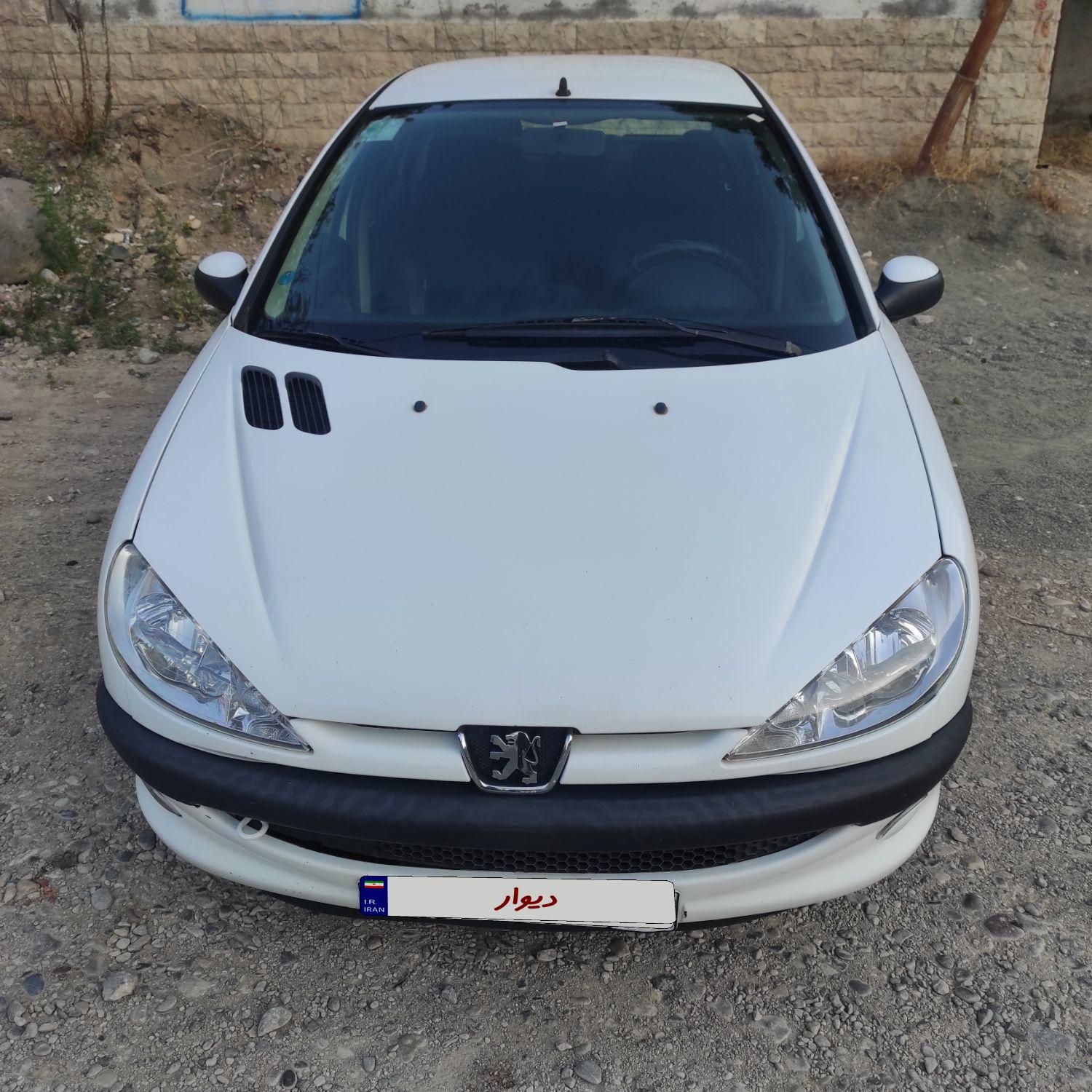 پژو ۲۰۶ صندوق دار v8 - 1395