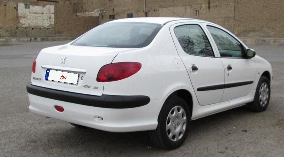 پژو ۲۰۶ صندوق دار v8 - 1394