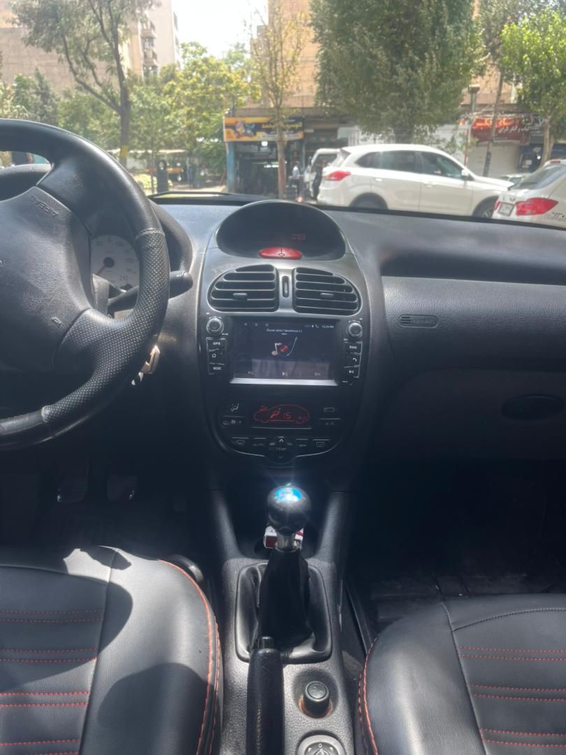 پژو ۲۰۶ صندوق دار v8 - 1390