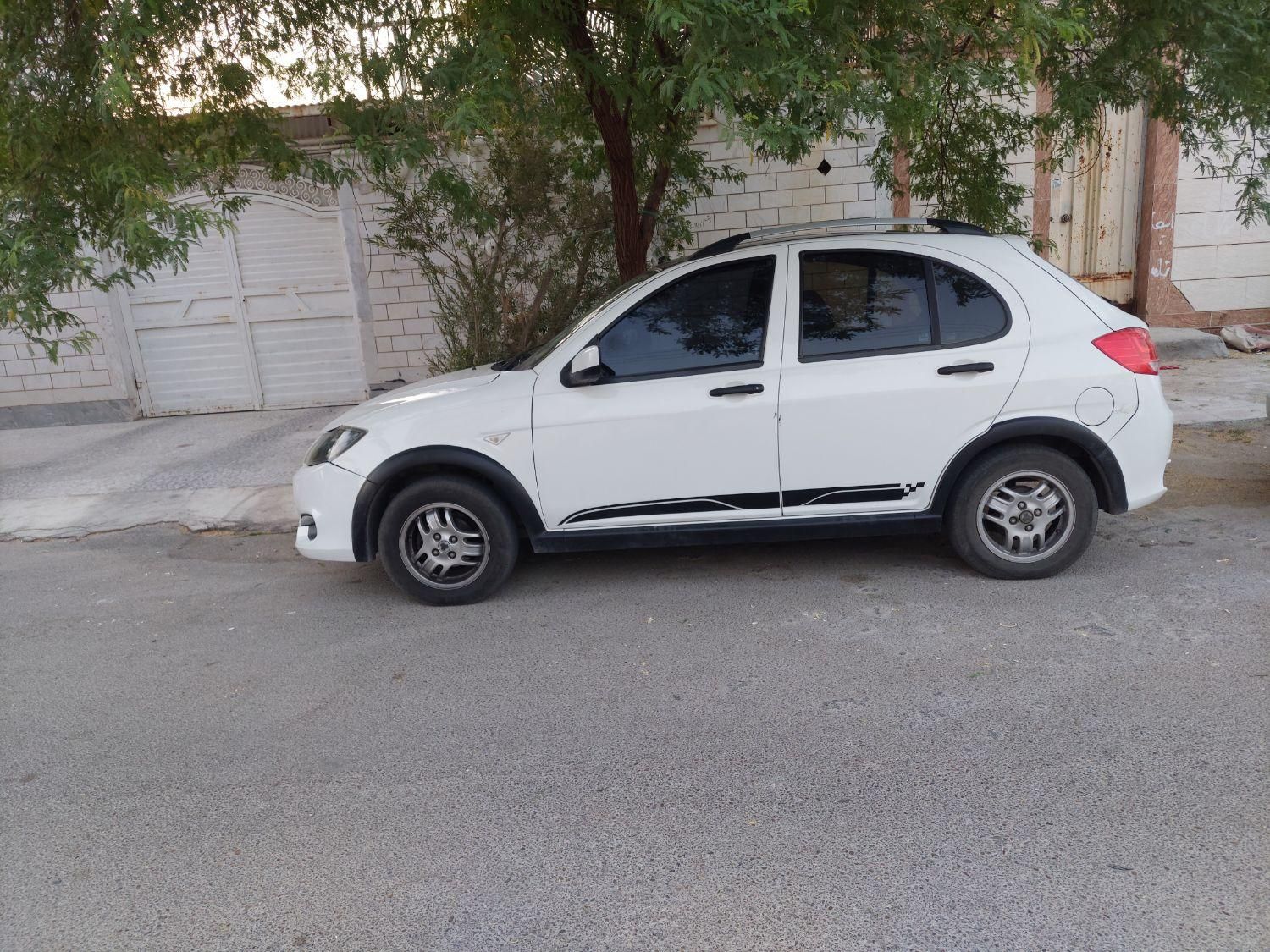 خودرو کوییک، R آگهی ann_19490880