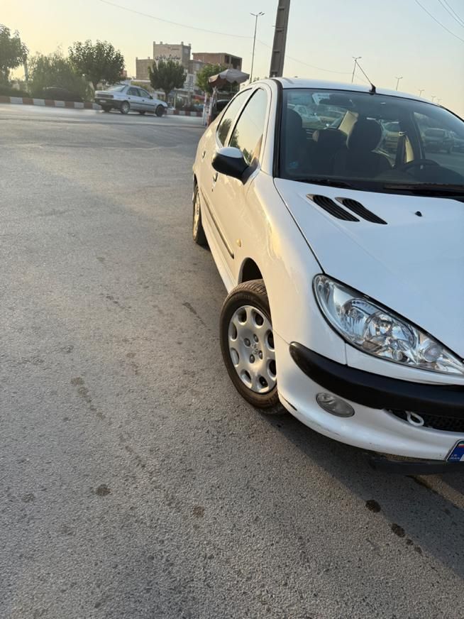 پژو ۲۰۶ صندوق دار v8 - 1394