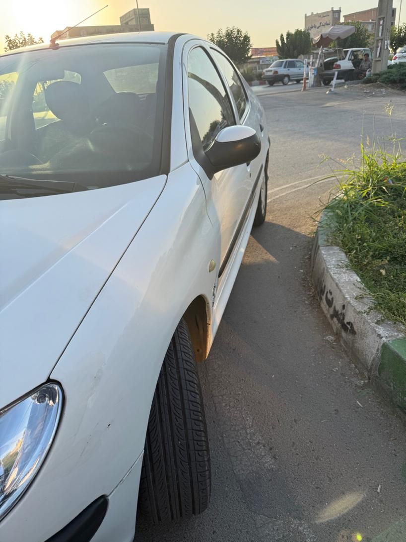 پژو ۲۰۶ صندوق دار v8 - 1394