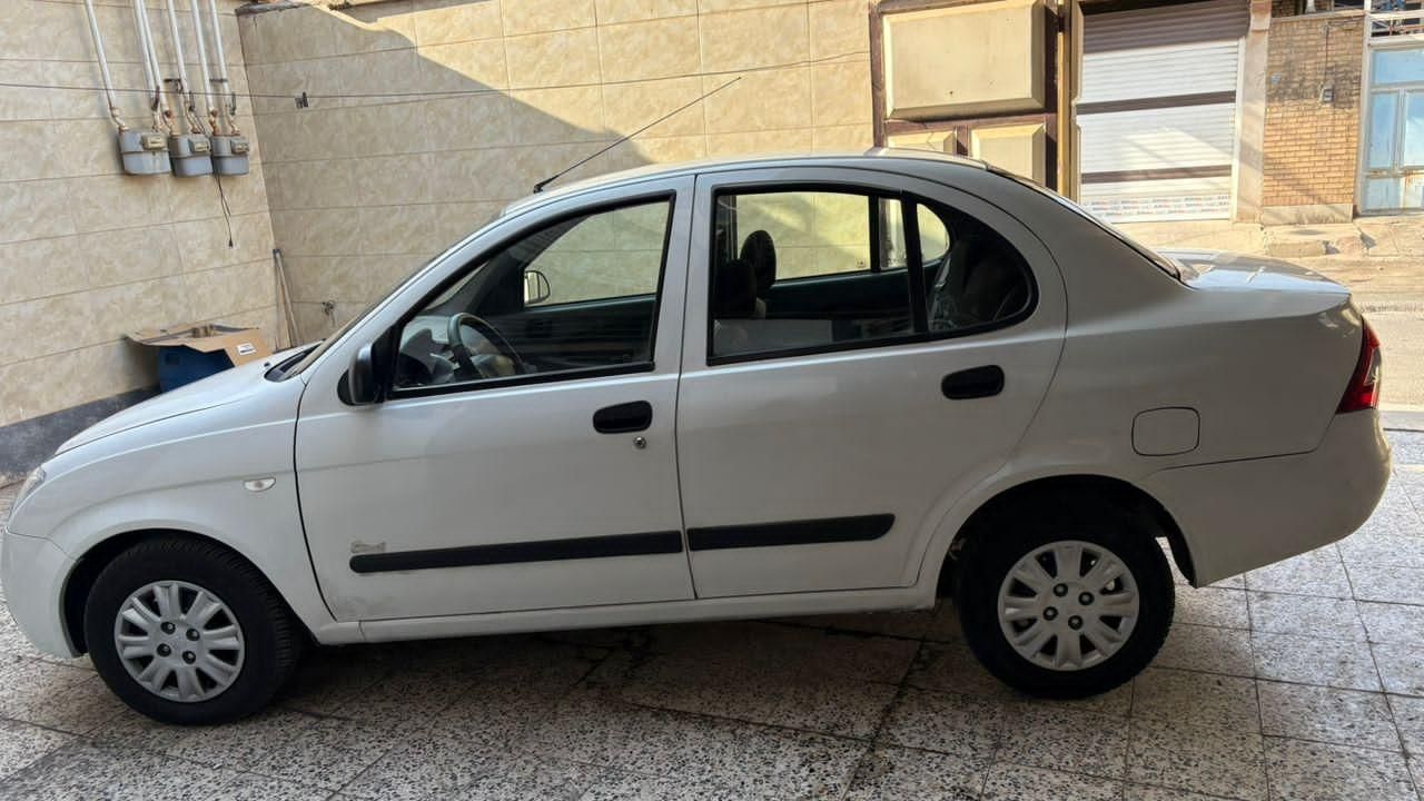تیبا صندوق دار SX - 1392