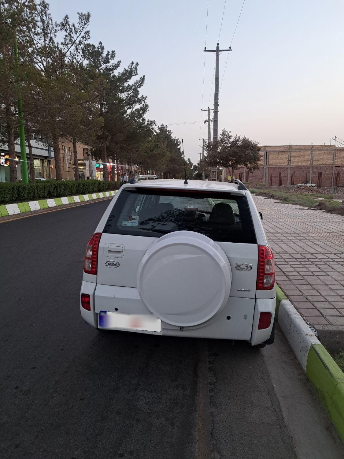 ام وی ام X33 دنده‌ای ساده - 1395