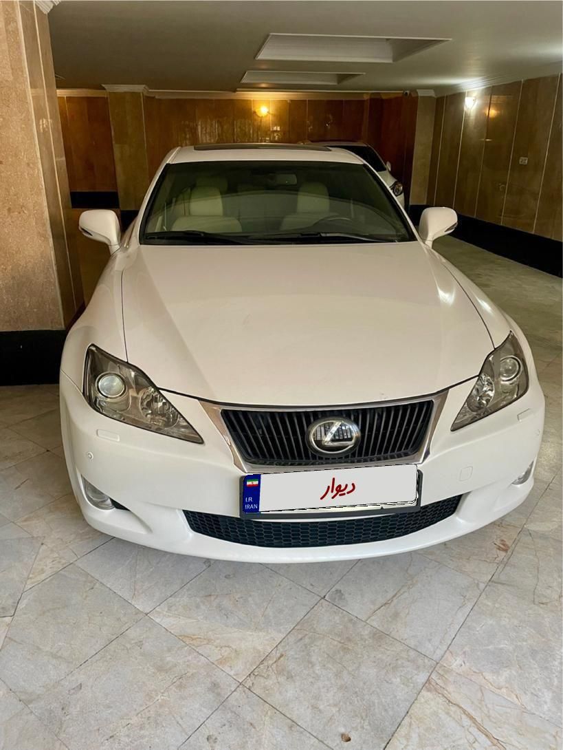 لکسوس IS 250 - 2010