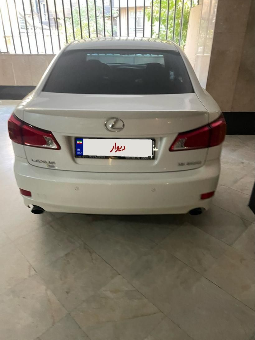 لکسوس IS 250 - 2010