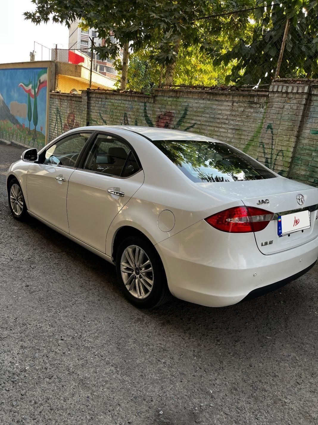 جک J5 اتوماتیک - 1395