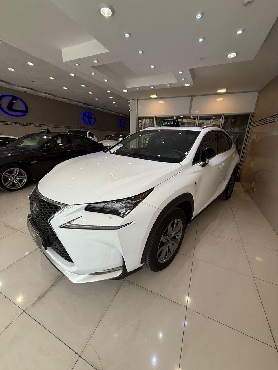 لکسوس NX هیبرید 300H - 2016