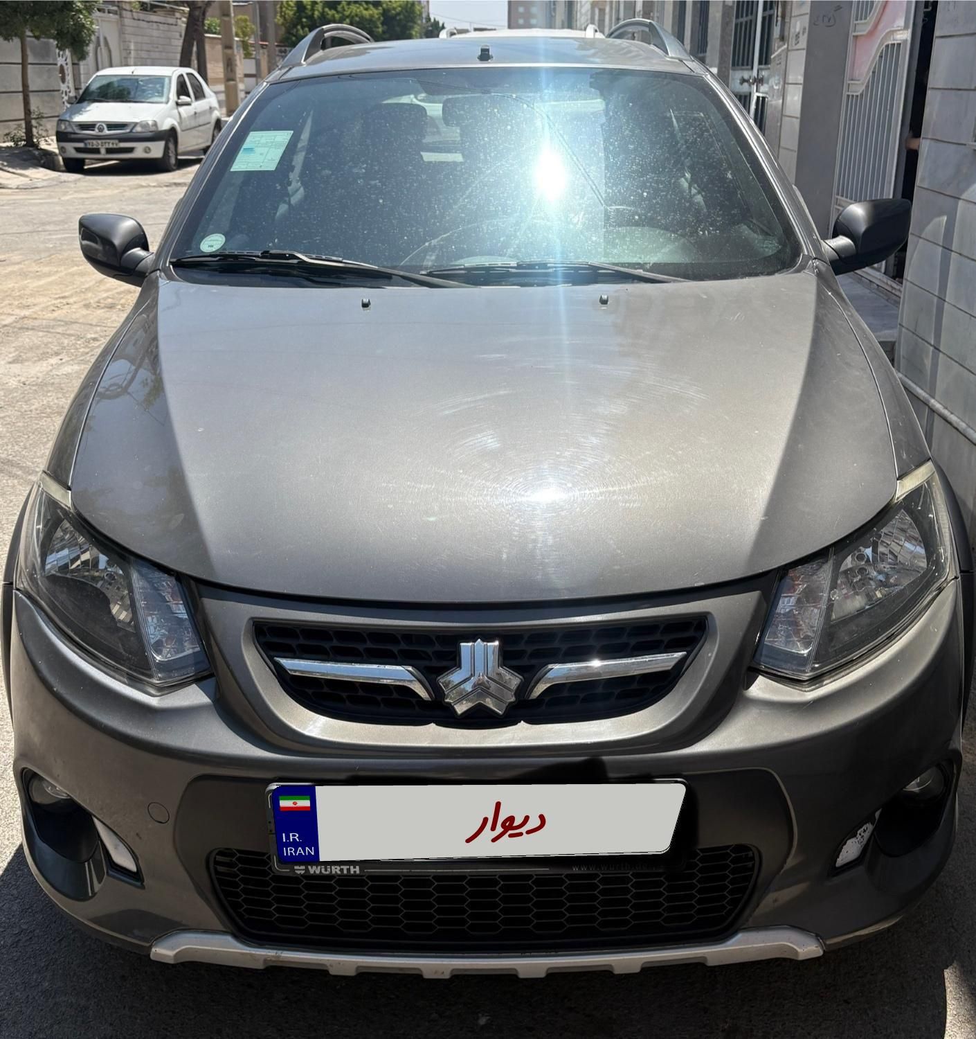 خودرو کوییک، معمولی آگهی ann_19491764