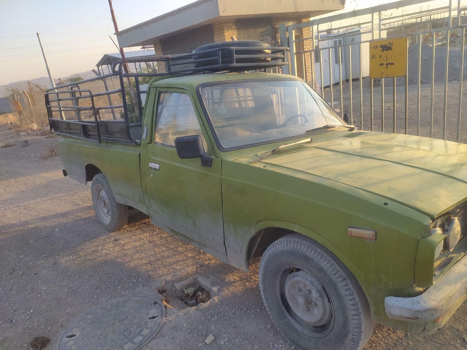 تویوتا کمری XLE - 1402