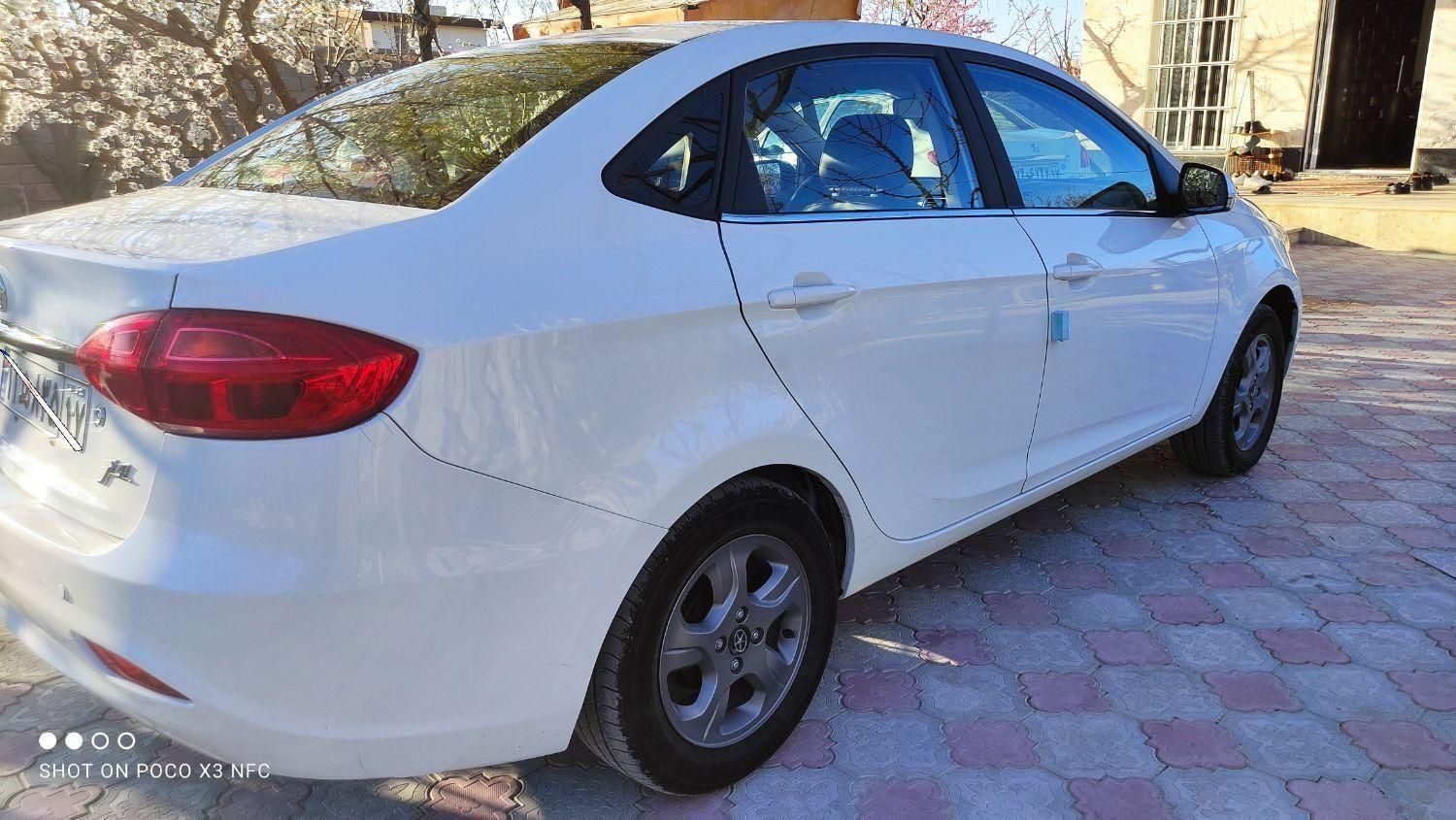 جک J4 اتوماتیک ساده - 1401