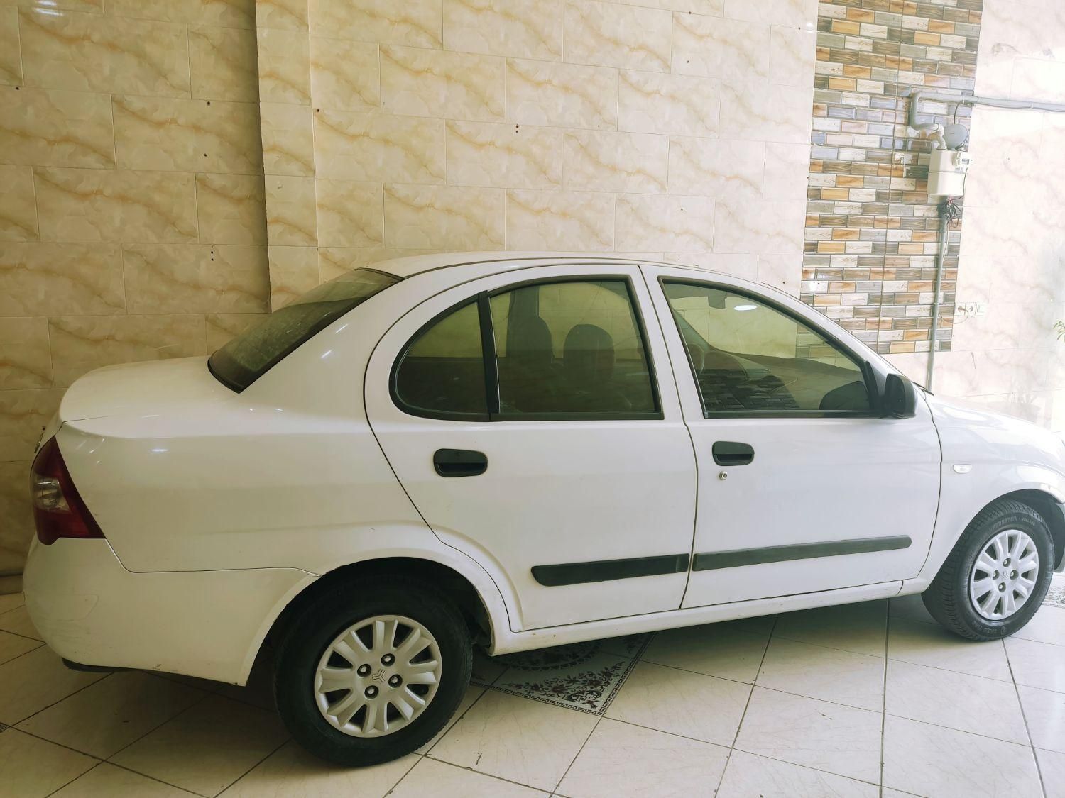 تیبا صندوق دار EX - 1394