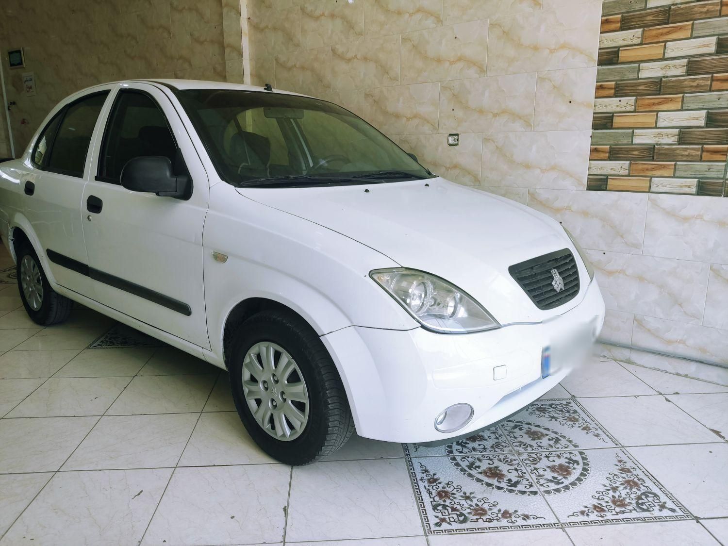 تیبا صندوق دار EX - 1394