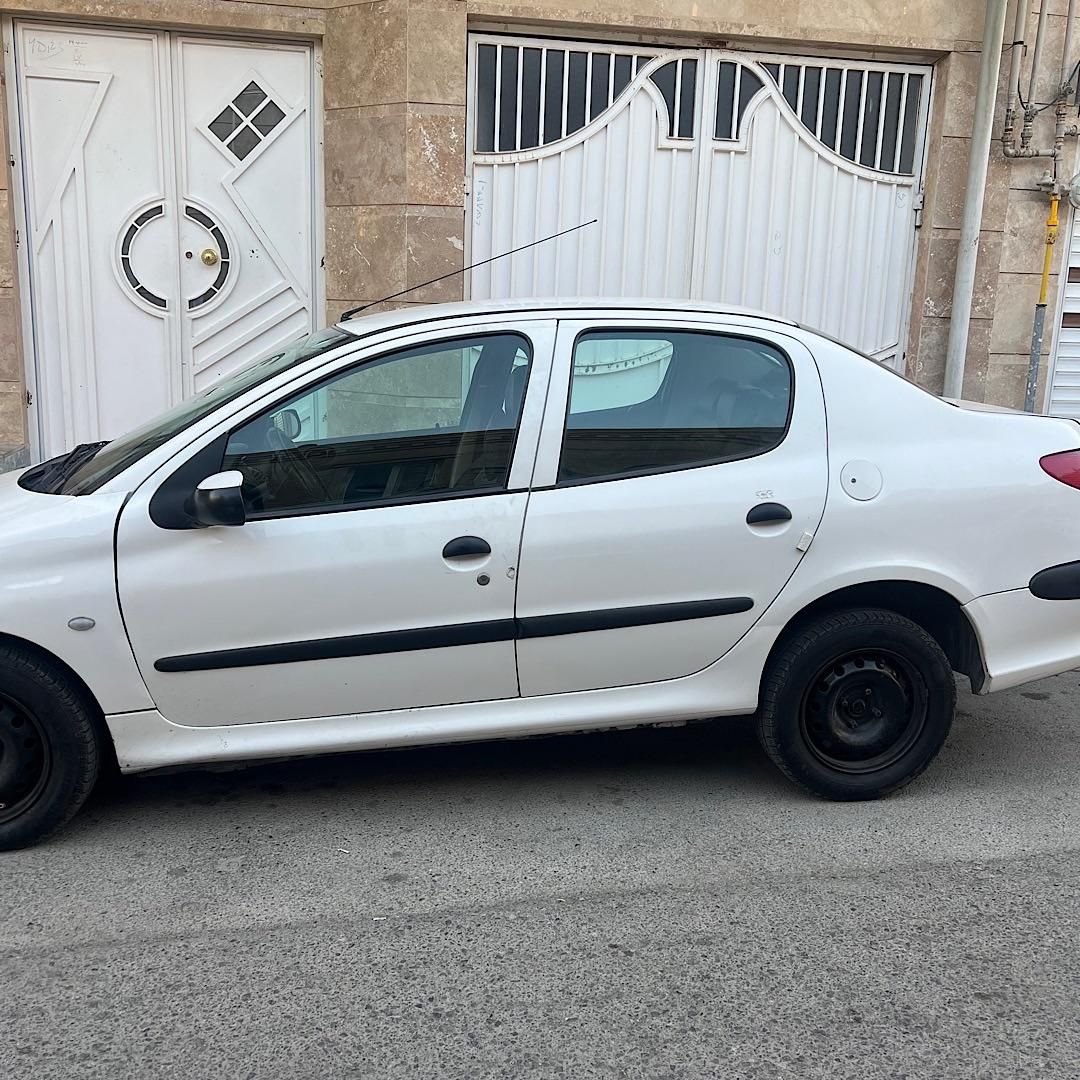 پژو ۲۰۶ صندوق دار v8 - 1387