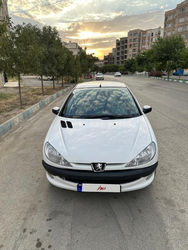 خودرو پژو، ۲۰۶ صندوق دار آگهی ann_19492106