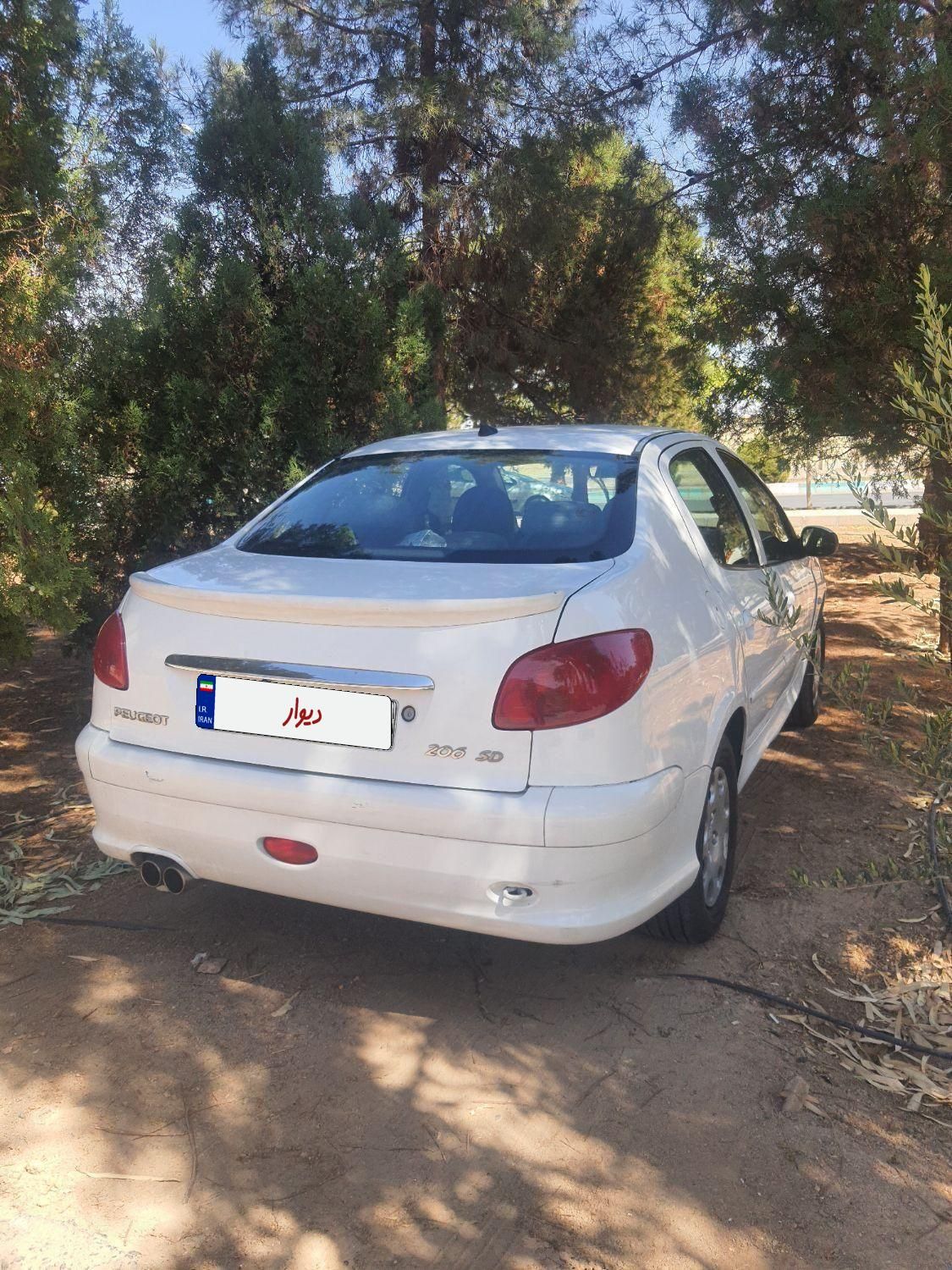 پژو ۲۰۶ صندوق دار v8 - 1389