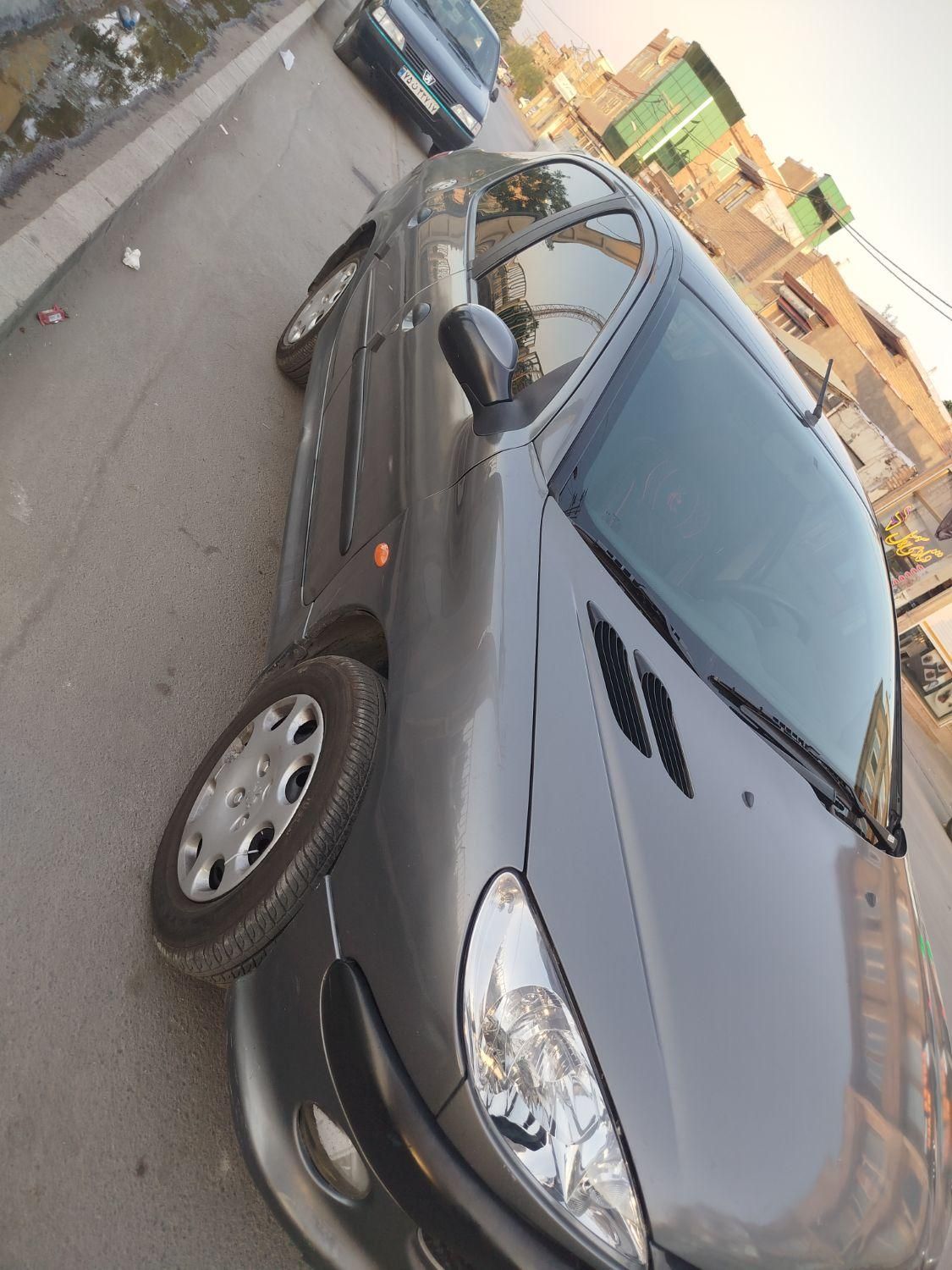 پژو ۲۰۶ صندوق دار v8 - 1386