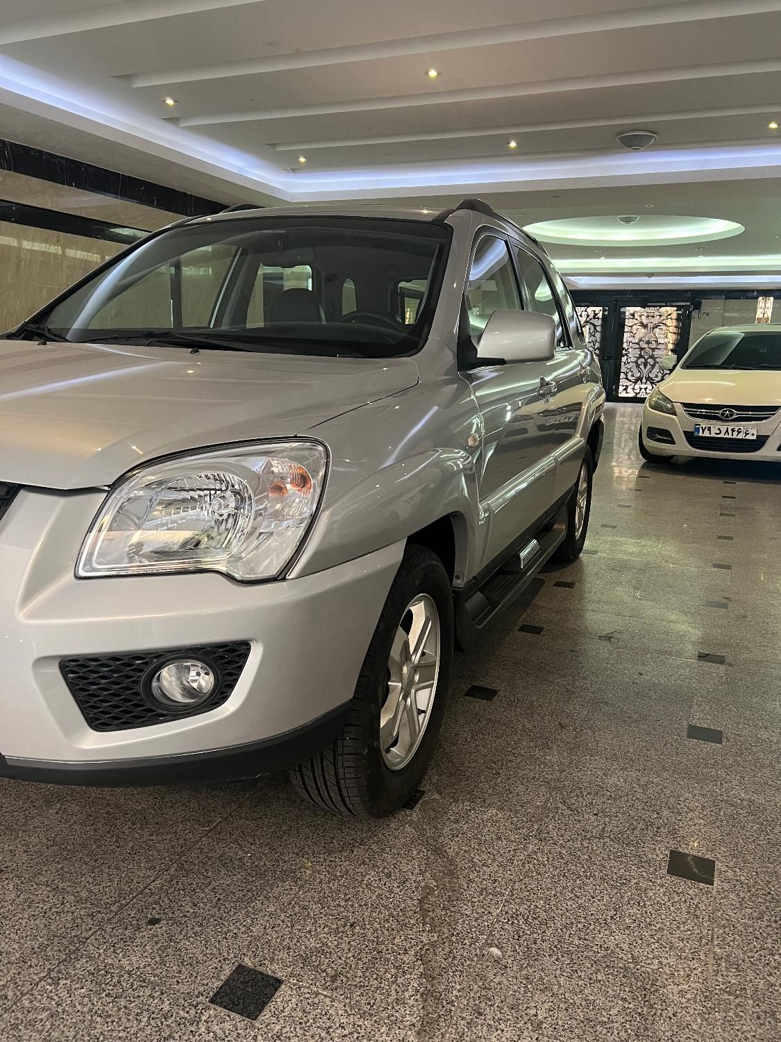 کیا اسپورتیج 6 سیلندر 2700cc - 2010