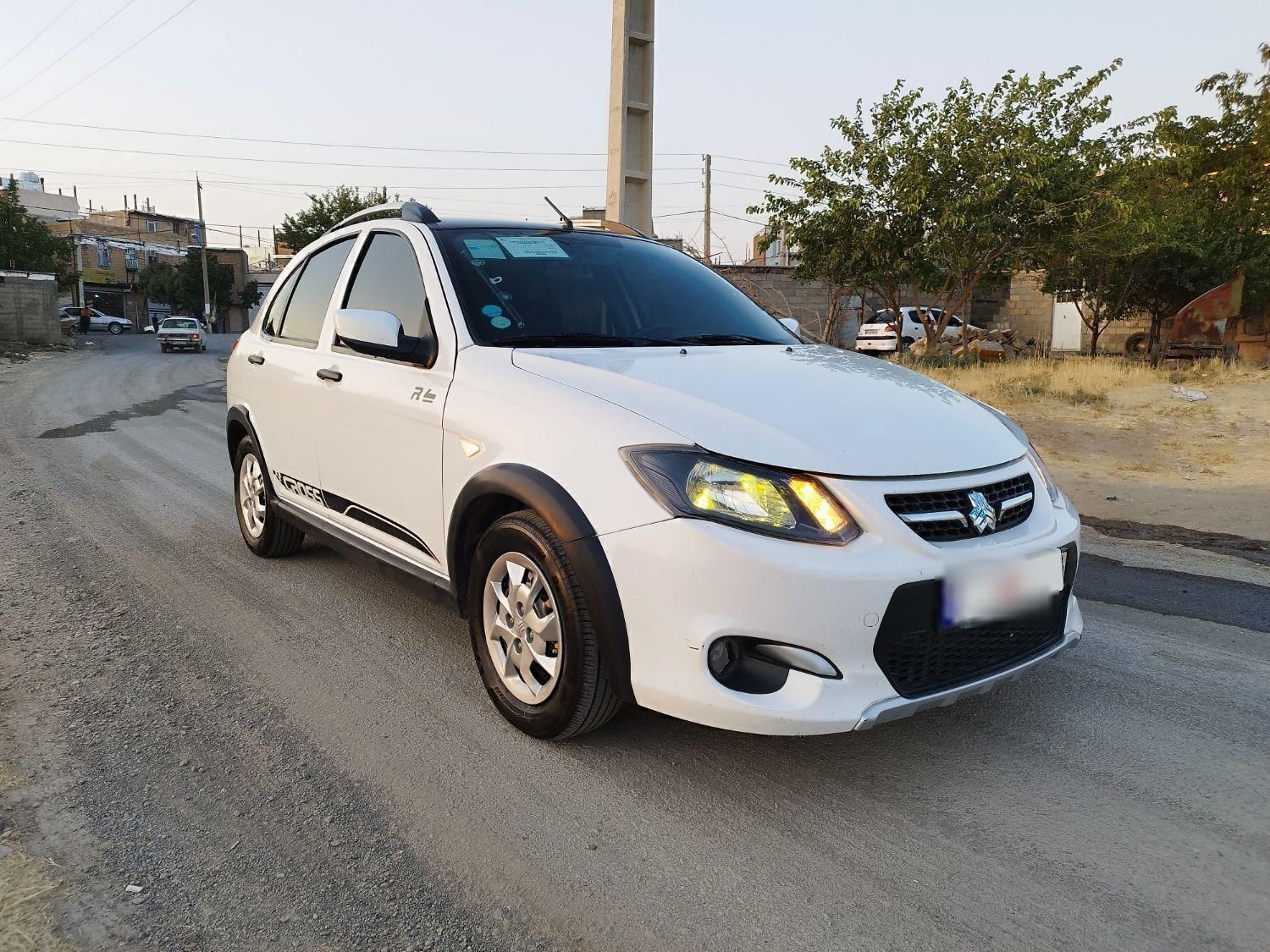 خودرو کوییک، R آگهی ann_19492600