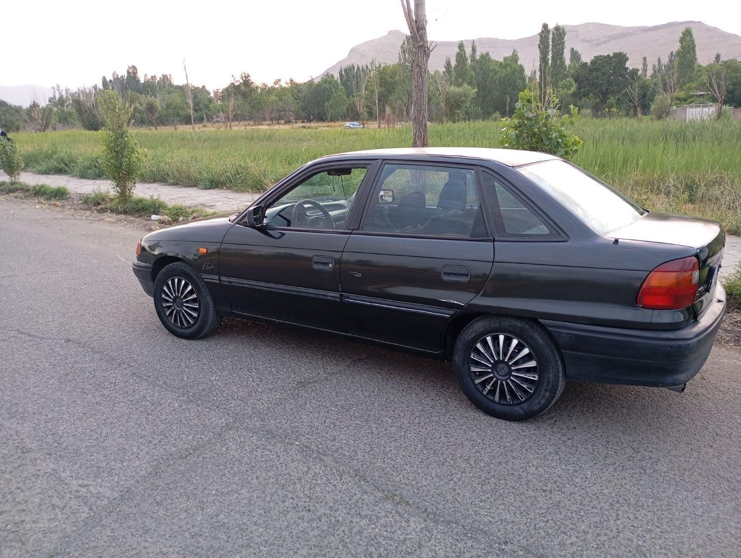 اپل آسترا 1400 شرکتی J - 1994