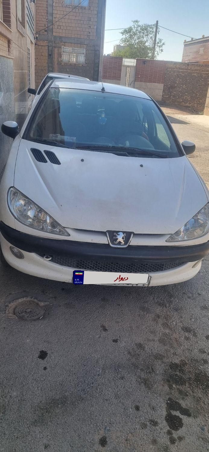 پژو ۲۰۶ صندوق دار v8 - 1397