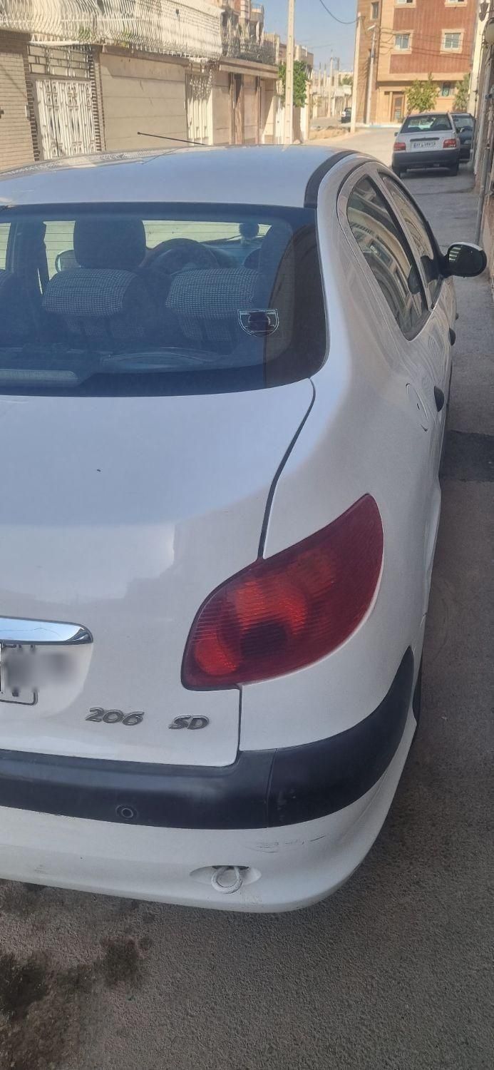 پژو ۲۰۶ صندوق دار v8 - 1397