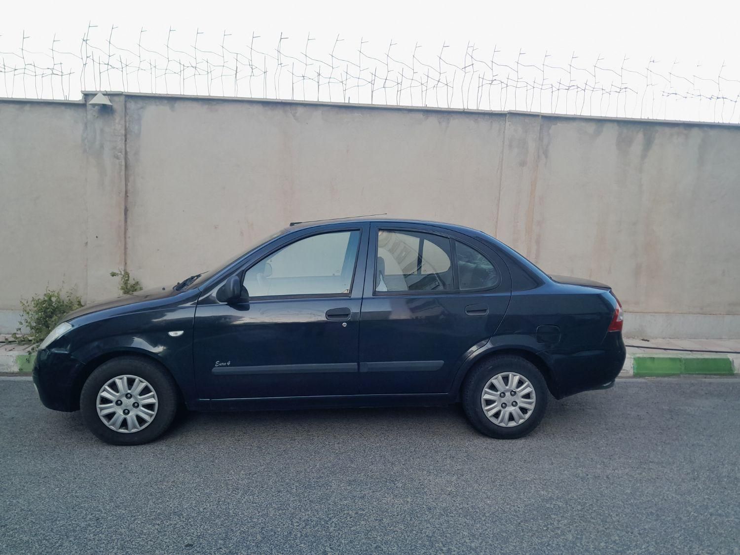 تیبا صندوق دار LX - 1390